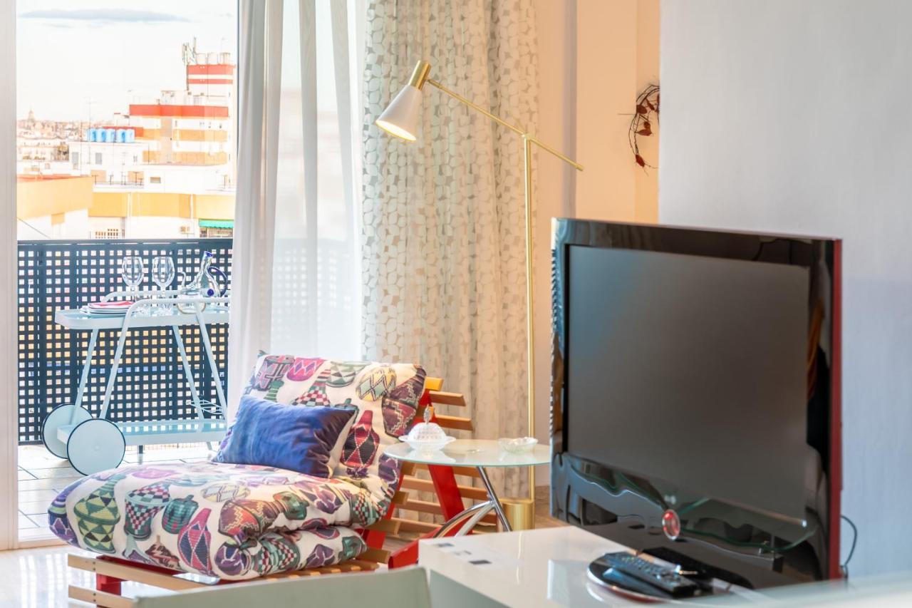 Apartamento Desde El Cielo De Triana Apartman Sevilla Kültér fotó