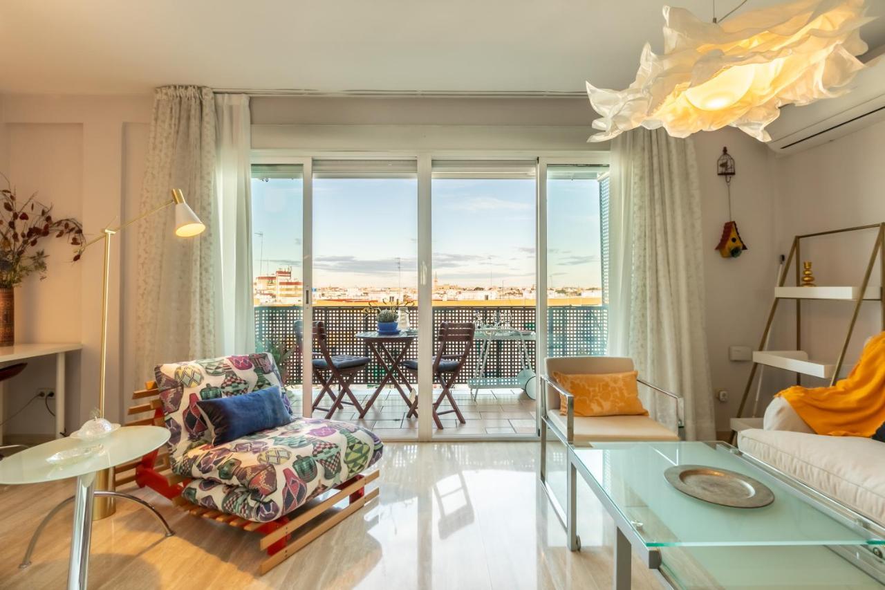 Apartamento Desde El Cielo De Triana Apartman Sevilla Kültér fotó
