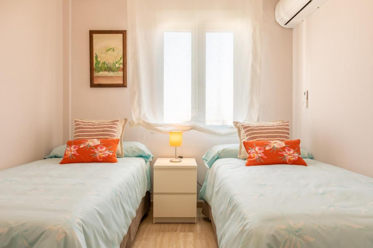 Apartamento Desde El Cielo De Triana Apartman Sevilla Kültér fotó