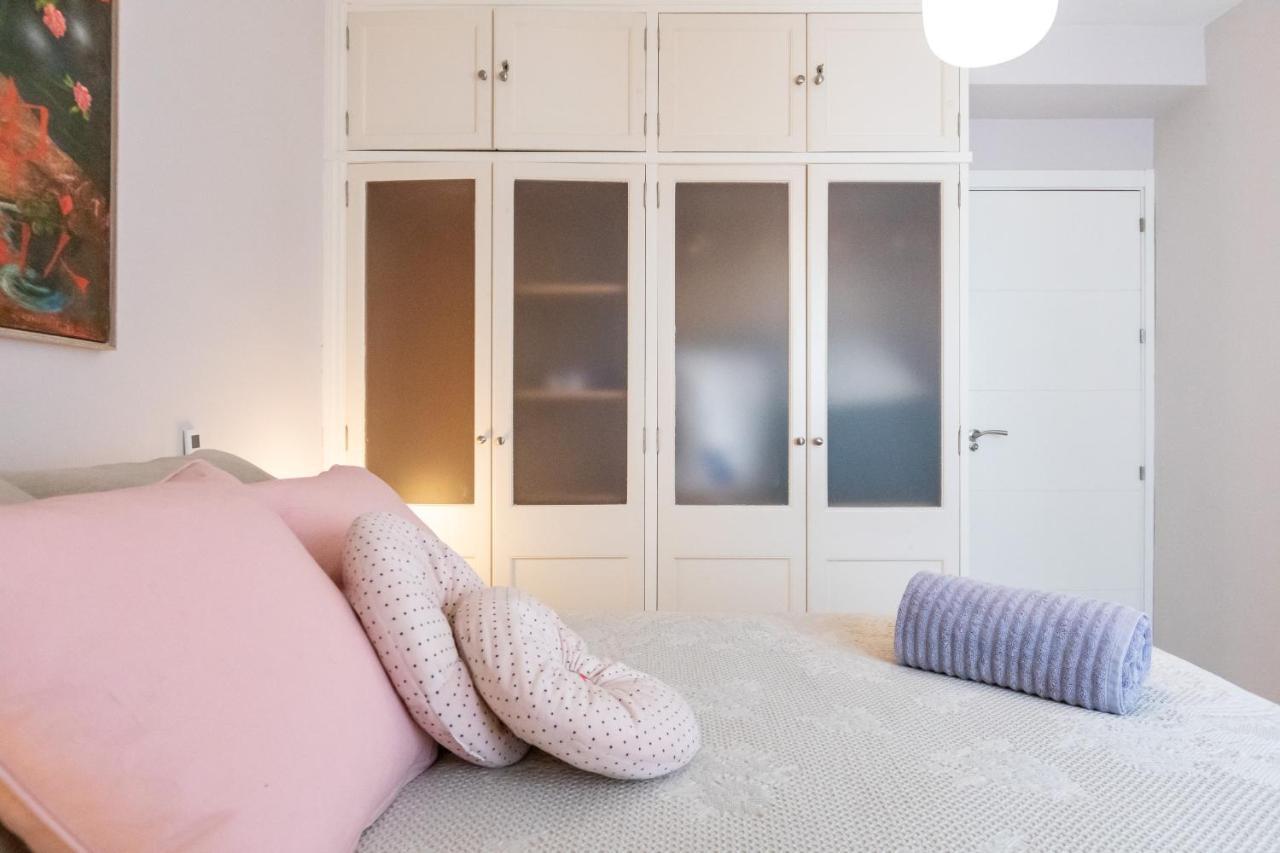 Apartamento Desde El Cielo De Triana Apartman Sevilla Kültér fotó